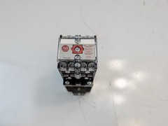 ALLEN BRADLEY AB 700DC-PK400Z24 MASTER CONTROL RELAY BUL. 700DC TYPE PK SER A