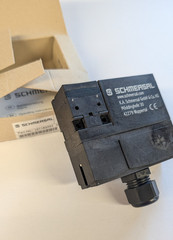 Schmersal Solenoid Interlock AZM 170SK-11/02ZRKA 24VAC/DC 101183253