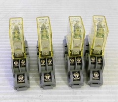 Idec RH1B-UL Relay 24VDC with SH1B-05 Relay Socket 10A 300V (Lot of 4)