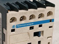 Schneider Telemecanique CA2KN22G7 Electromechanical Control Relay
