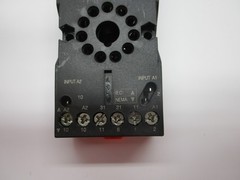 SCHNEIDER ELECTRIC RUZC3M RELAY BASE 250V 10AMP NSNP
