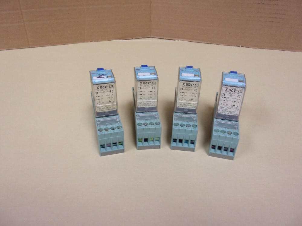 Releco C7-A20 X Relay With Base , Series QR-C 24 VDC , Lot of 4