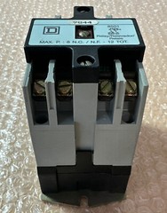 SquareD Class 8501 Type X020 Form 9844 Ser A Industrial Control Relay | FASTSHIP