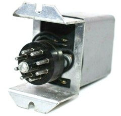 CP Clare A47628 Enclosed Relay 8-Pin Plug-in Industrial Control Switch