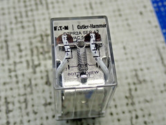 Cutler Hammer D7PR2A DPDT Relay 120V Coil Ser A2 NEW