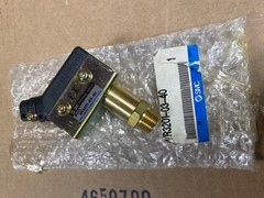 NEW SMC VR3201-03-40 Pneumatic Electric Relay FAST SHIPPING