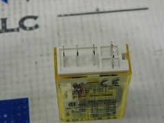IDEC RH1B-U DC RELAY 10A AC 220V Box of 9