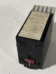Square D DAR 3 Class 9050 Off – Delay / 110V / 0.15-3 Sec.