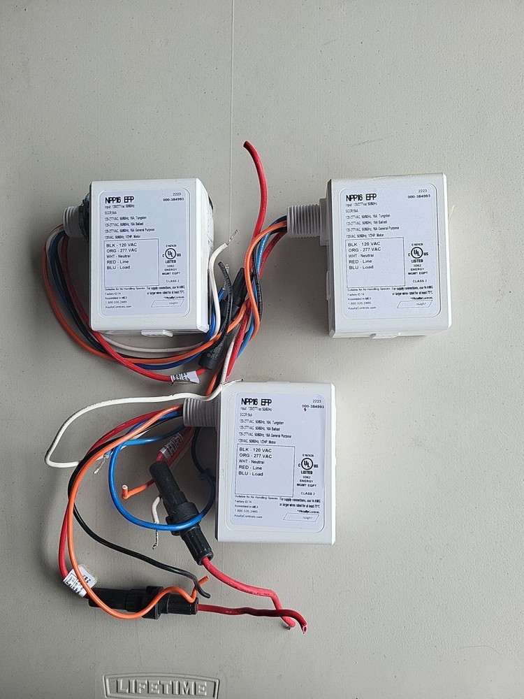 NDP16 EFP 120/277V Sensor Switch Night Light Power Relay Pack -Lot Of 3