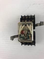 Matsushita HC4-HL-AC100V Relay with Base HC4-SFD-K AP38479K 100/110 V