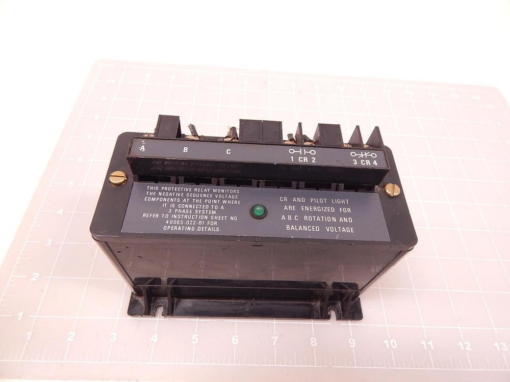 ALLEN BRADLEY BULLETIN 813S-V0H SOLID-STATE LINE VOLTAGE MONITOR RELAY T71368