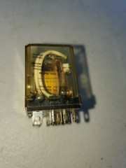 IDEC GENERAL PURPOSE RELAY 10 AMP 120 VAC COIL MODEL RH4B-U