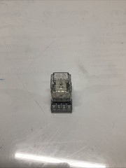 Potter & Brumfield / Tyco Electronics Relay KRPA-11AG-120 W/ Base L-564