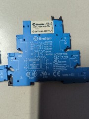 Finder 34.51.7.024.0010 Relay And Socket 93.01.7.024 LOT OF 2