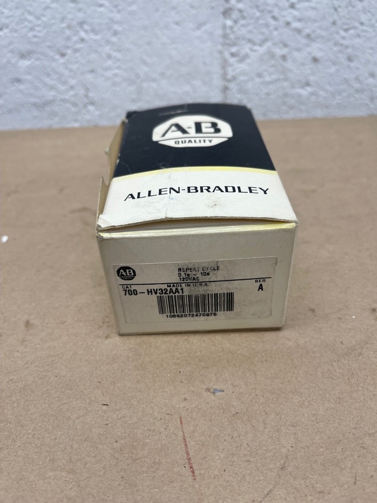 Allen-Bradley 700-HV32AA1 Ser A Repeat Cycle Timer, Type H, 50/60Hz, 1/4HP 10A