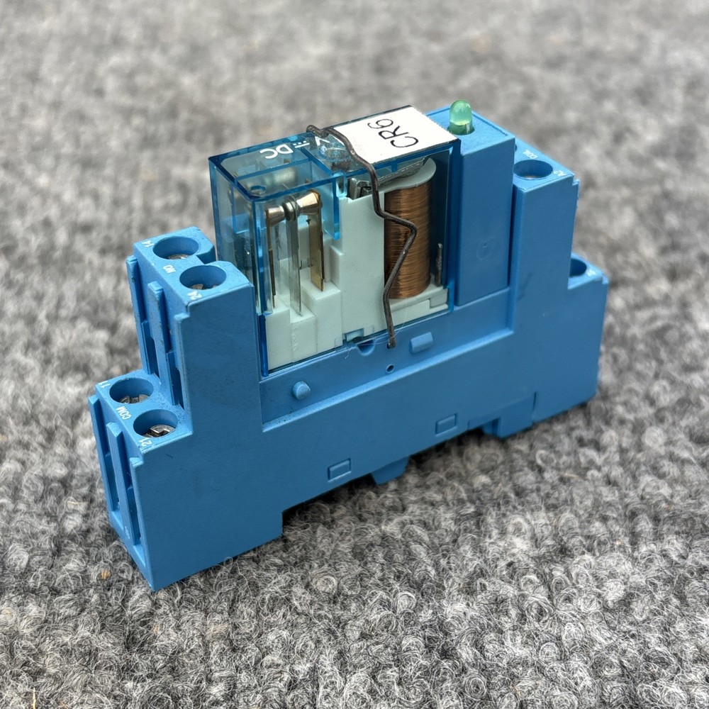 Finder Type 40.52 Relay and 95.85.1 Socket Used
