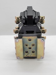 Square D 8501 DO-44 AC Control Relay 10A 4P 600V Series B 120/110V Coil