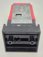 Red Lion PRA1-1021 Pulse Rate To Analog Converter Range 0.3 To 1KHz w/Socket