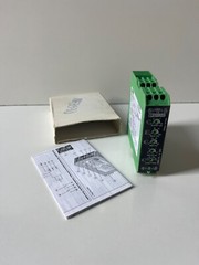 1pcs Phoenix Contact EMD-FL-V-300 voltage monitoring relay 2866048