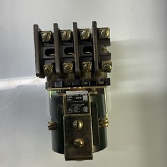 Joslyn Clark 4U4 Bulletin 7304 Type PM Contactor Relay AB-566