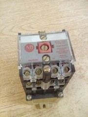 Allen Bradley 700-PK800A1 Series D AC Relay