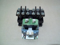NEW General Electric Mach Tool Relay CR2810A14DJ2 360-160-2407 10Amp 600V Max