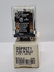 CUTLER – HAMMER D5PR2T1 PLUG IN RELAY D.P.O.T. 24V DC [ RC 2-1 ]