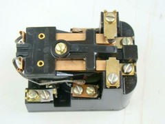 GE General Purpose 10 Amp Relay 300V Max, 24V DC, CR2790E1100H33
