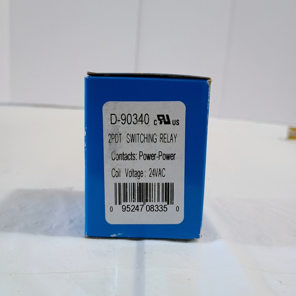 Diversitech D-90340 2PDT Switching Relay 24VAC Coil NEW IN BOX