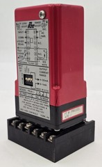 Red Lion PRA1-1021 Pulse Rate To Analog Converter Range 0.3 To 1KHz w/Socket