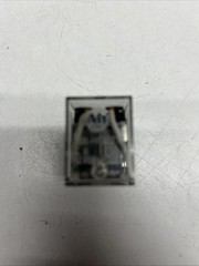 Allen Bradley 700-HF32Z12 Ser. B Type H Control Relay New