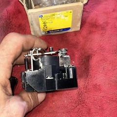 Square D 8501CDO15V51 600VAC 5Amp Relay