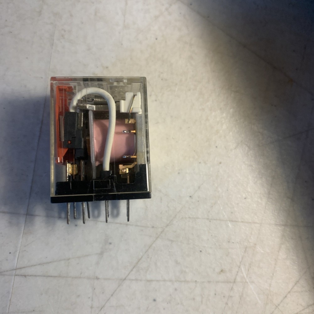 Omron General Purpose Relay P/N MY2IN (WYZ)