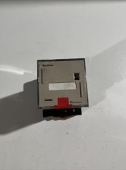 omron MKS3PIN-5 Contact (single Phase Only) Relay On 13X4EW Socket Base