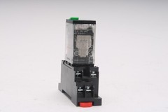 Schneider Electric RXZE1M2C Socket W/ RXM2AB2BD General Purpose Relay Lot of 4
