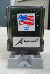 💥ACTION PAK 11-PIN ISOLATED SIGNAL CONDITIONER 120 VAC 4251-242 W/ BASE 27E123