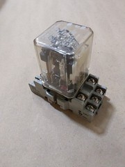 Potter & Brumfield Relay KUP-14A35-120 Relay 600VAC With SR3B-05 Socket