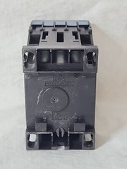 Siemens Sirius 3RH2122-2BB40 Contactor Relay 10A 240V AC / DC 24V – Used