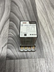 Allen-Bradley 700-HA32A24 Ser-A 24V AC Relay #4034F136