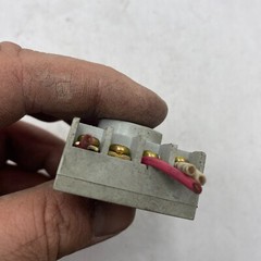DAYTON 5X852M RELAY SOCKET 300V 15A/600V 10A 8-PIN QTY:1 ⭐