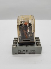Square D 8501 KP12P14V14 Plug-In Relay w Socket 10A 250V 8Pin Series D 24V Coil