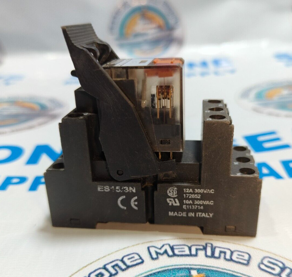 Schrack PT570730 Relay With Socket 230v~ ES15/3N 12A 300VAC Made In Italy