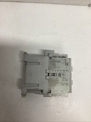 ALLEN BRADLEY CONTROL RELAY 700-CF220 SER. A H-197