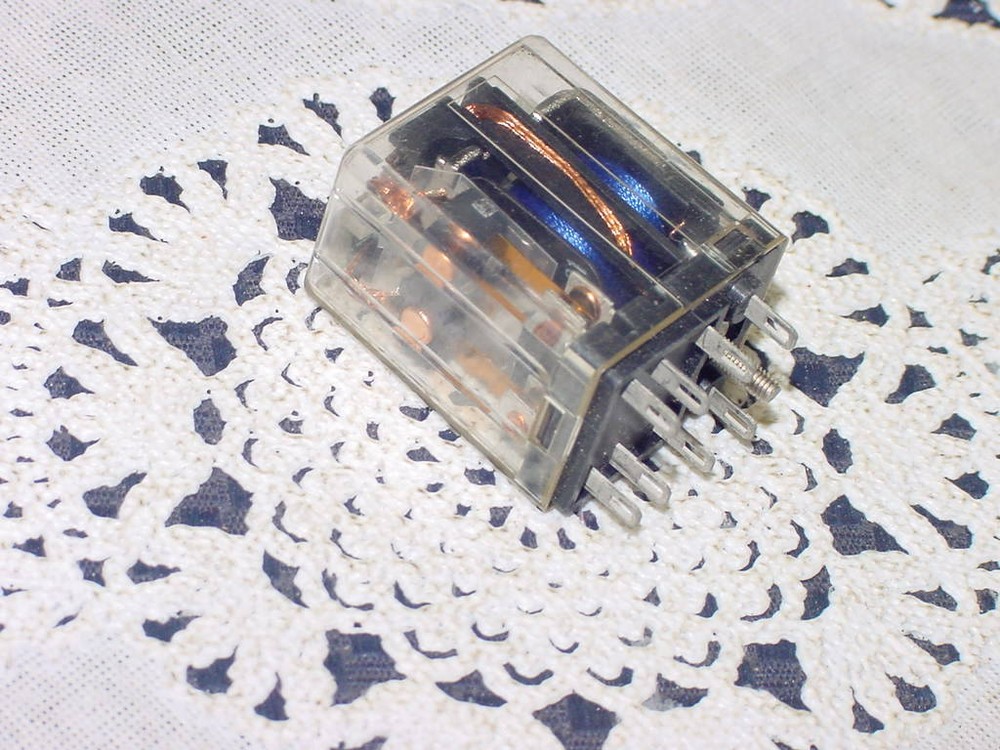 Fujitsu Cubed Relay FRL-263 FRL 263 FRL263 for FANUC / CNC Used!
