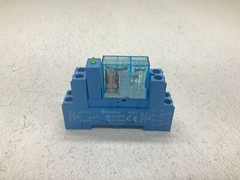 Finder 40.52 Relay w/ Base 5 A 250 V 95.85.1 10 A 300 VAC (TBI)