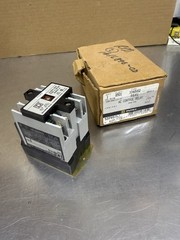Square D Class 8501 Type X040V02 AC Control Relay New Made USA 8501X040 120V