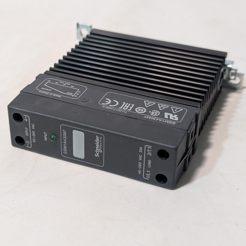 Schneider SSM1A430M7 Solid State Relay 90-280VAC Input 30A 48-660VAC Load