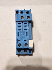 55pcs. Finder 96.72 Relay Socket DIN RAIL 15A 250V