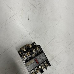 Allen Bradley 700-N800A1 SER C AC RELAY Y-587