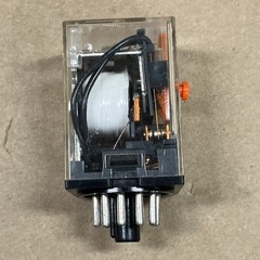 OMRON MK3P5-S 11 PIN RELAY 20VAC COIL 10AMP 3 POLE